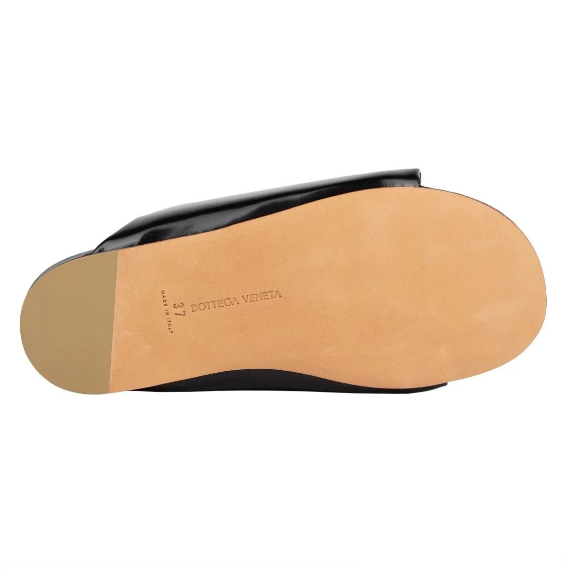 Thumbnail - Bottega Veneta Sandalen - Cushion Slides Black - Gr. 40 (EU) - in Schwarz - für Damen