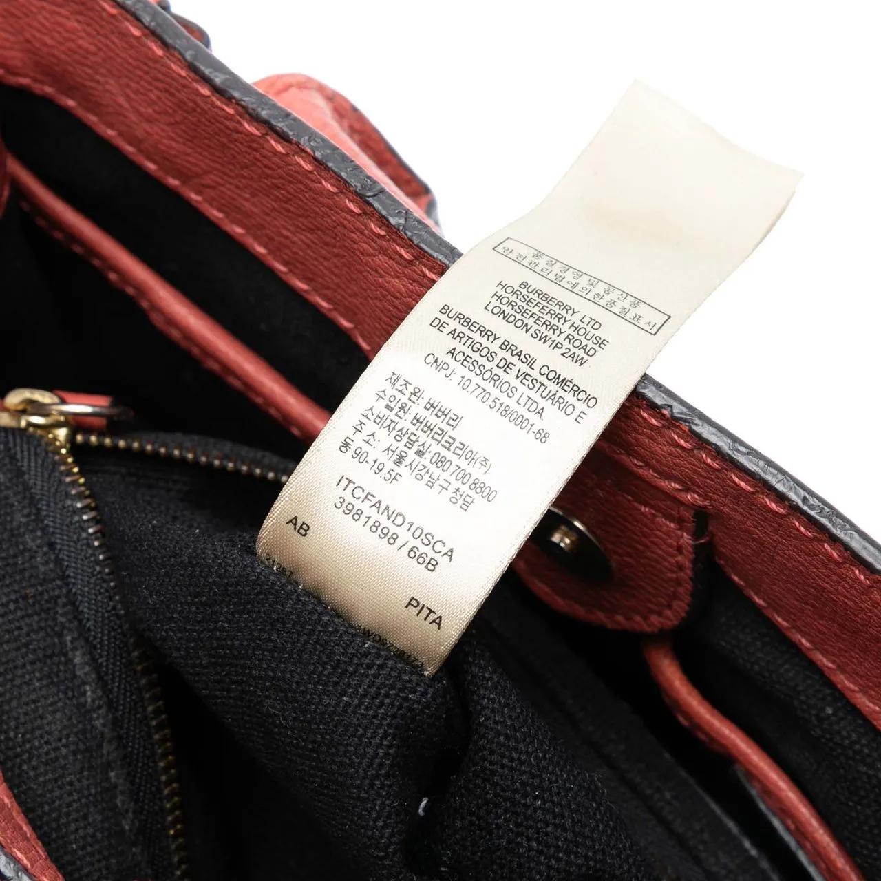 Thumbnail - Burberry Hobo Bags - Small Grainy Calfskin and House Check Banner Satch - Gr. unisize - in Gold - für Damen