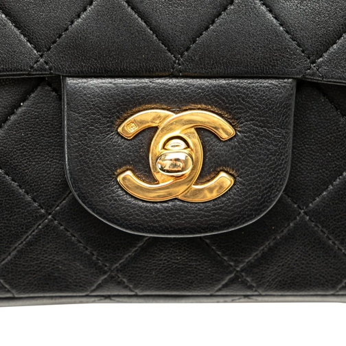 Chanel Sac à bandoulière 1989-1991 Medium Classic Lambskin Double Flap schwarz (Image 2)
