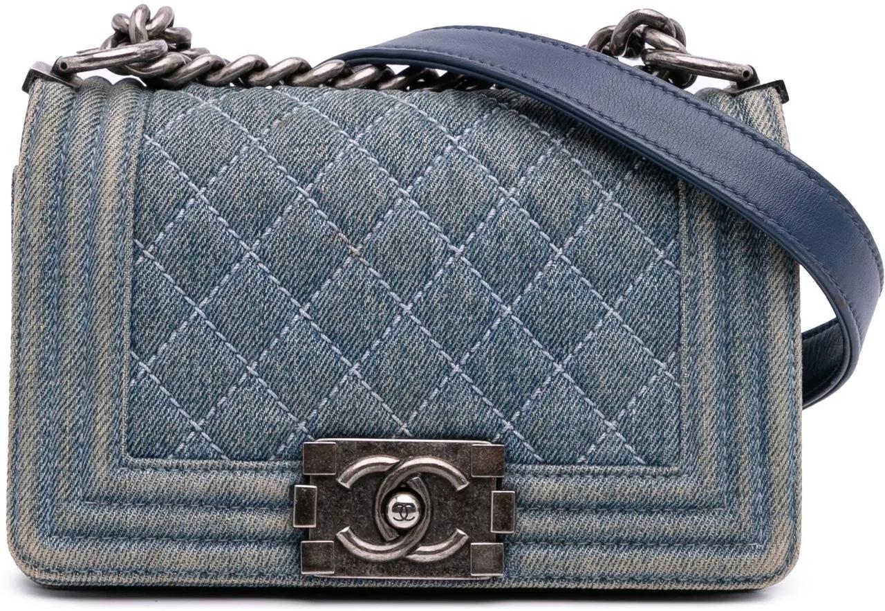 Chanel Hobo Bags - Small Quilted Denim Boy Flap - Gr. unisize - in Blau - für Damen