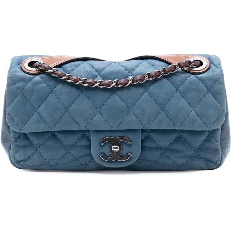 Chanel Schultertasche Medium Iridescent Calfskin In The Mix Flap blau