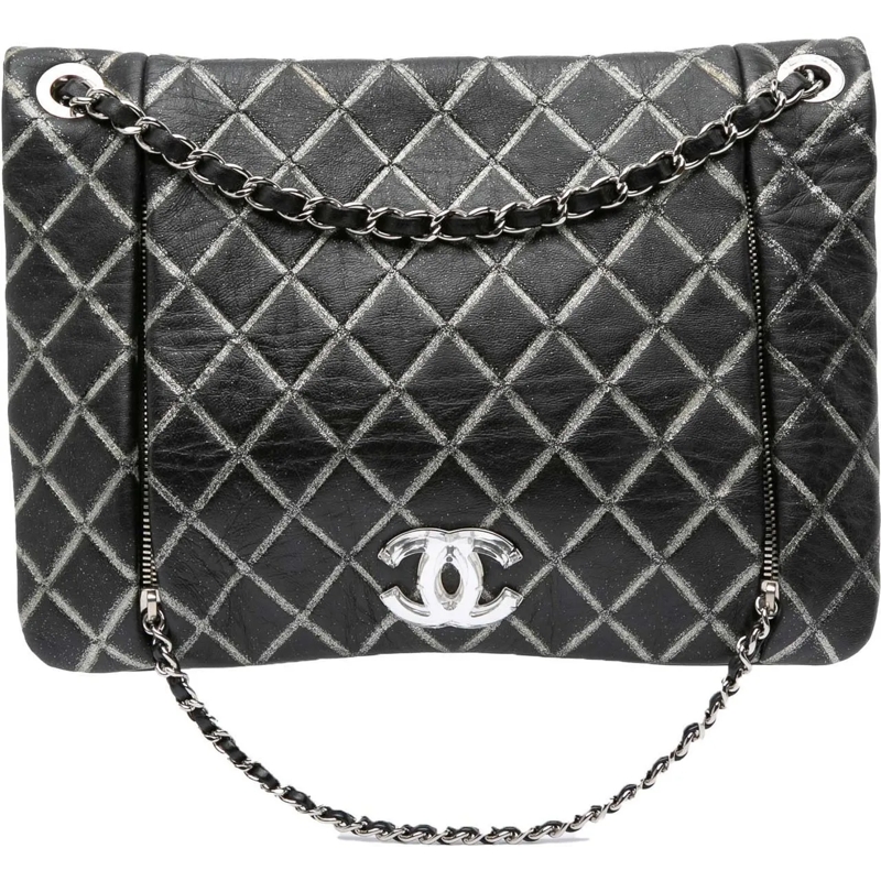 Chanel Sac à bandoulière Quilted Metallic Distressed Lambskin CC Crystal Fl schwarz