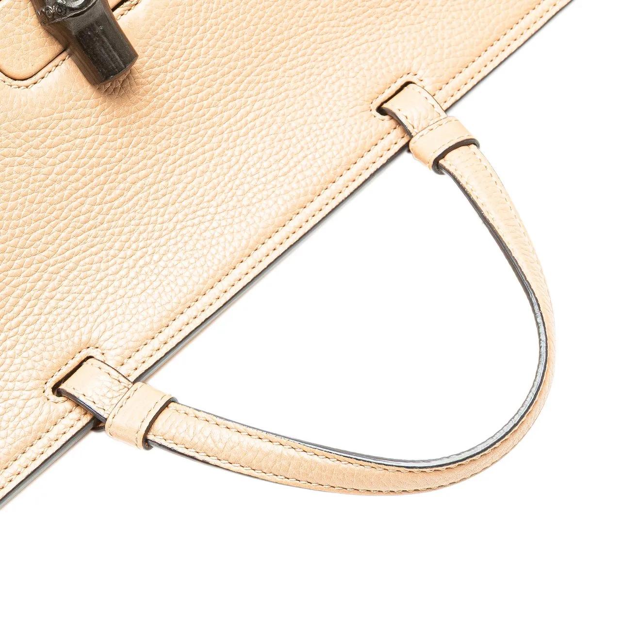 Thumbnail - Gucci Hobo Bags - Large Leather Bamboo Daily Satchel - Gr. unisize - in Braun - für Damen