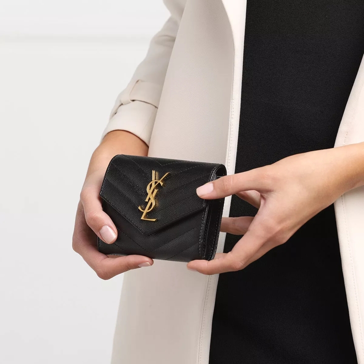 Small on sale wallet ysl