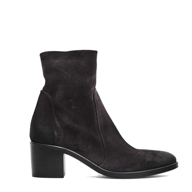 Strategia Laarzen Refined Dark Grey Suede Ankle Boots With Side Zipp Grey