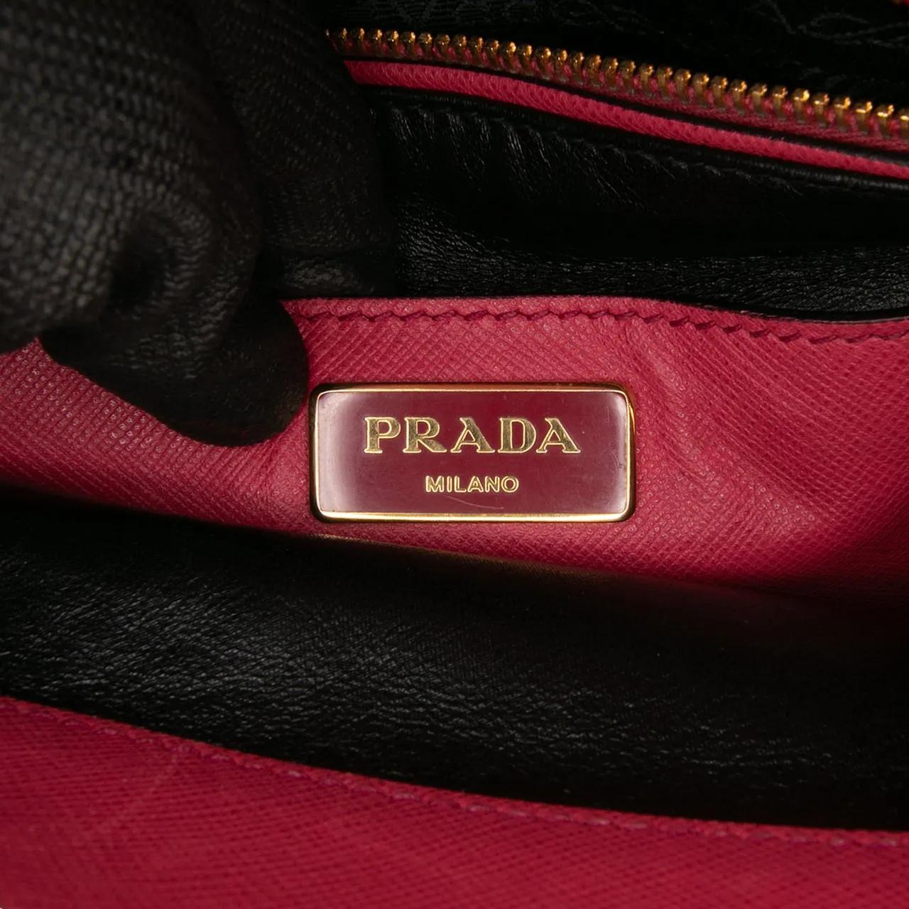 Thumbnail - Prada Hobo Bags - Saffiano Soft Triple Pocket Tote - Gr. unisize - in Gold - für Damen