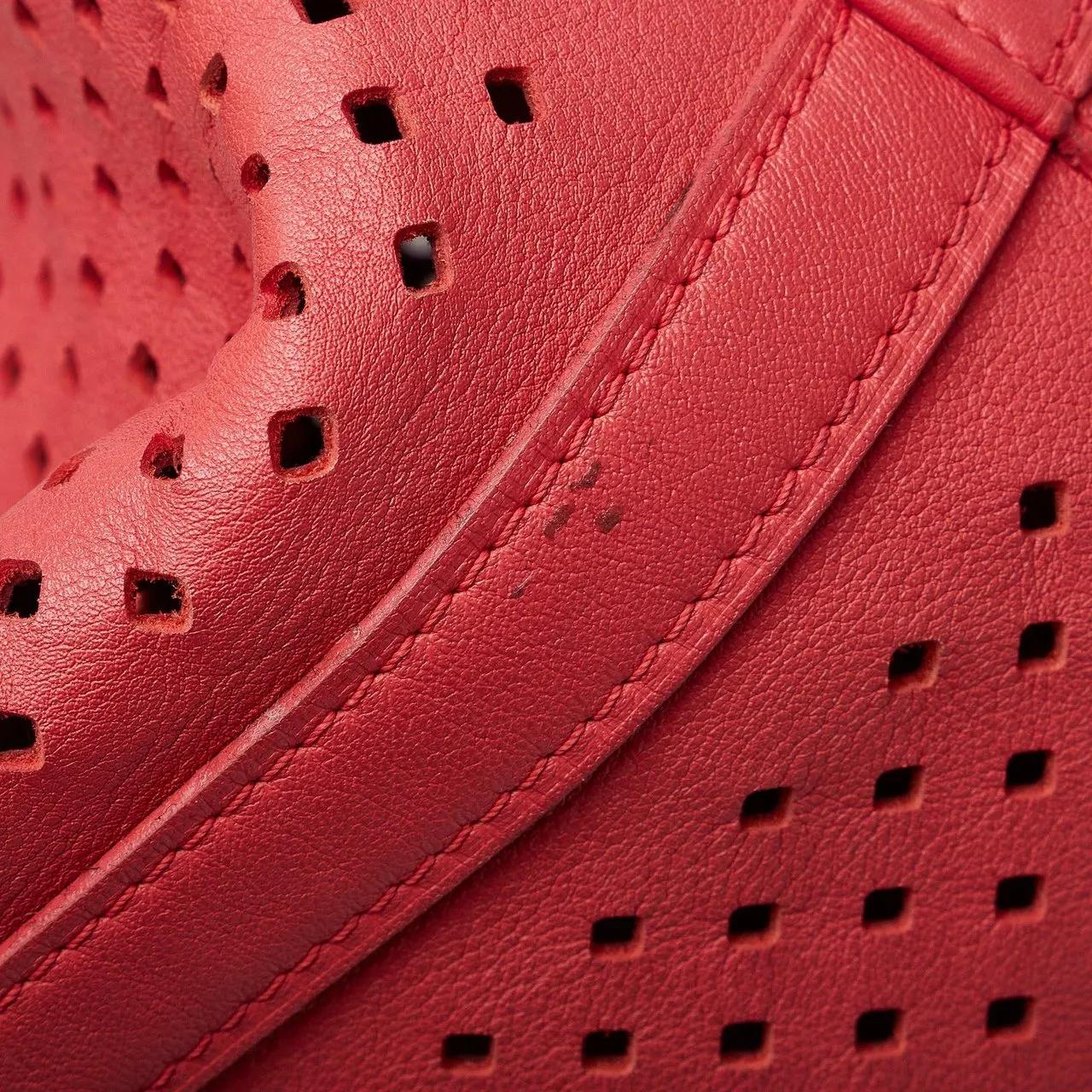 Thumbnail - Louis Vuitton Hobo Bags - 2012 x Sofia Coppola Flore Perforated Noe - Gr. unisize - in Rot - für Damen