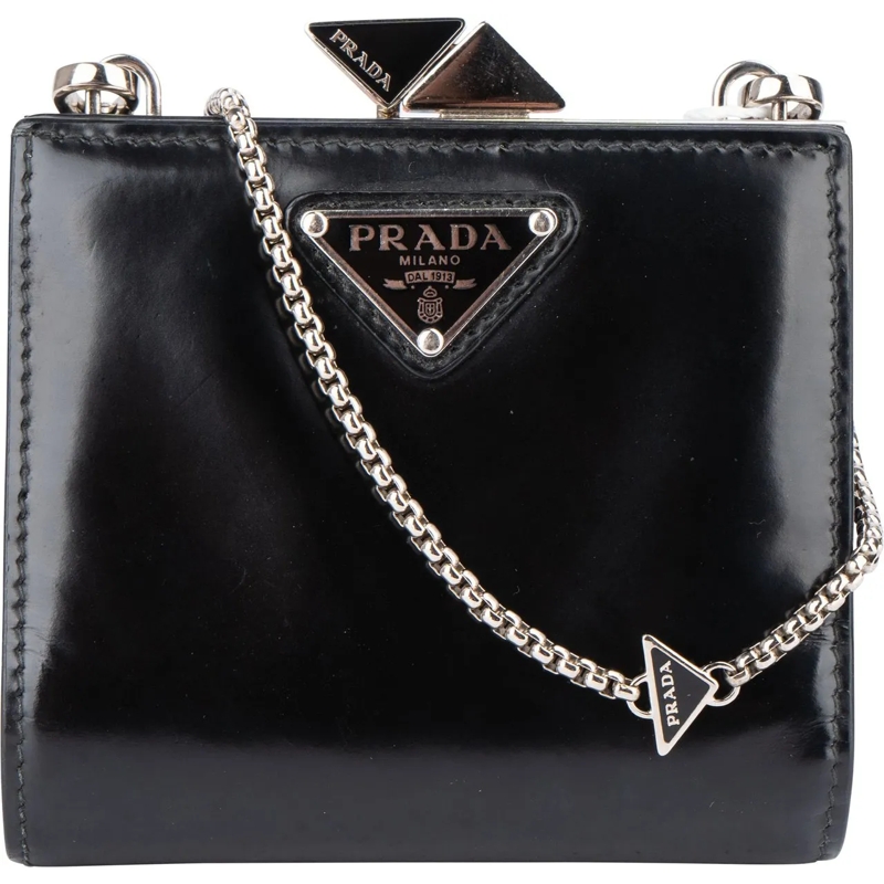 Prada Sac à bandoulière Prada Patent Leather Triangle Wallet On Chain schwarz