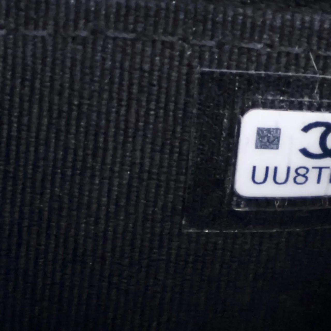 Thumbnail - Chanel Hobo Bags - Quilted Lambskin and Patent Flap Phone Holder - Gr. unisize - in Schwarz - für Damen