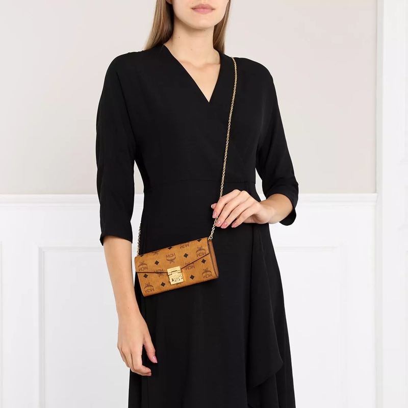 MCM Wallet On A Chain Tracy Vi Woc Lrg Co Cognac(Image 2)