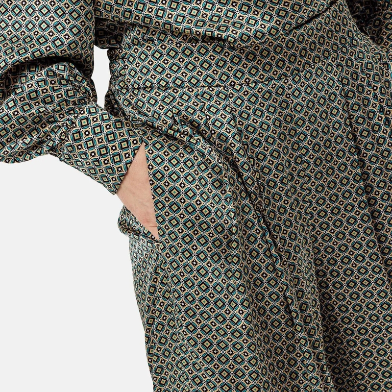 Helene Galwas Stoffhose Weite Seidenhose KIMBERLY- Hose aus Leinen-Seide dunkel-grün(Image 4)