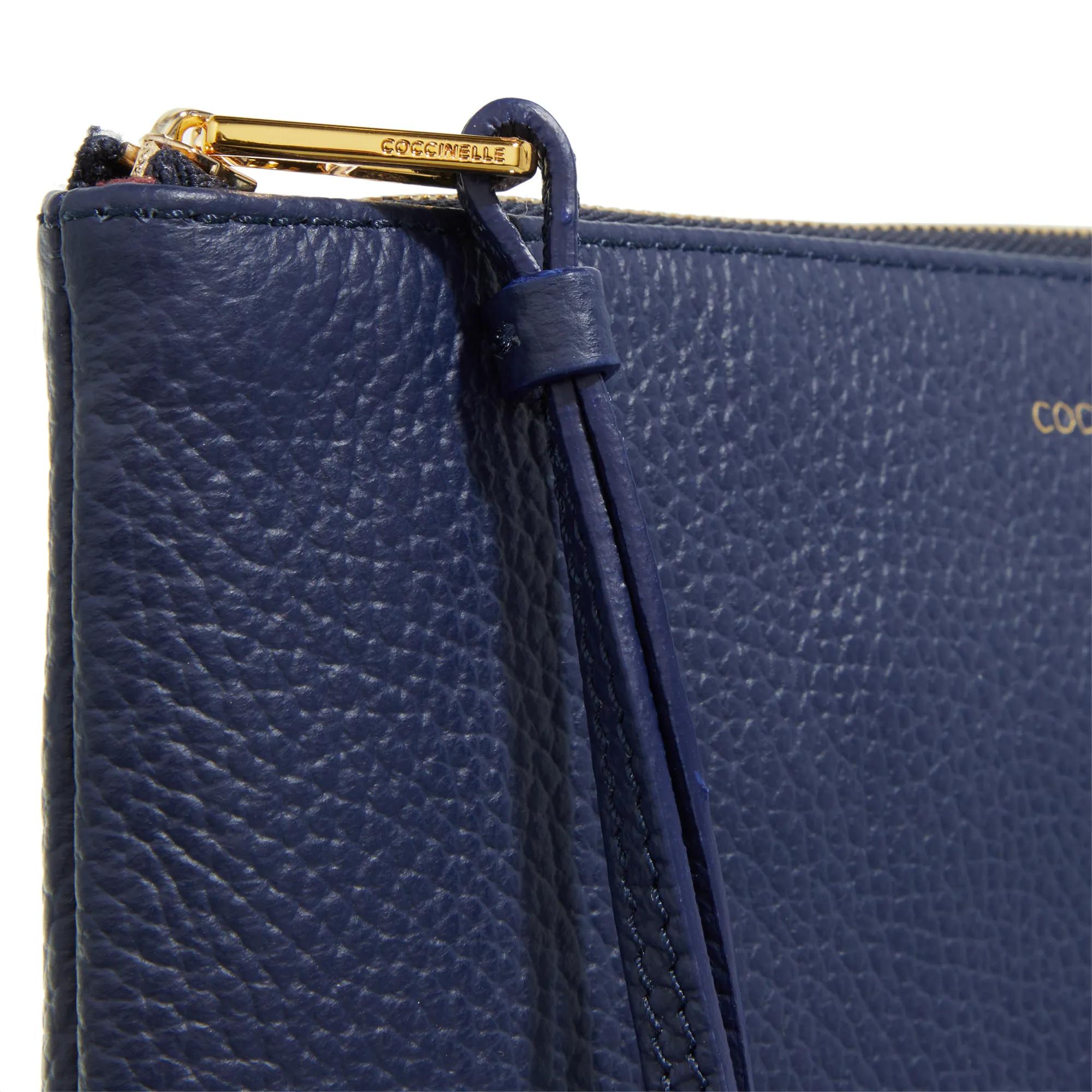 Coccinelle Pochettes alias in blauw