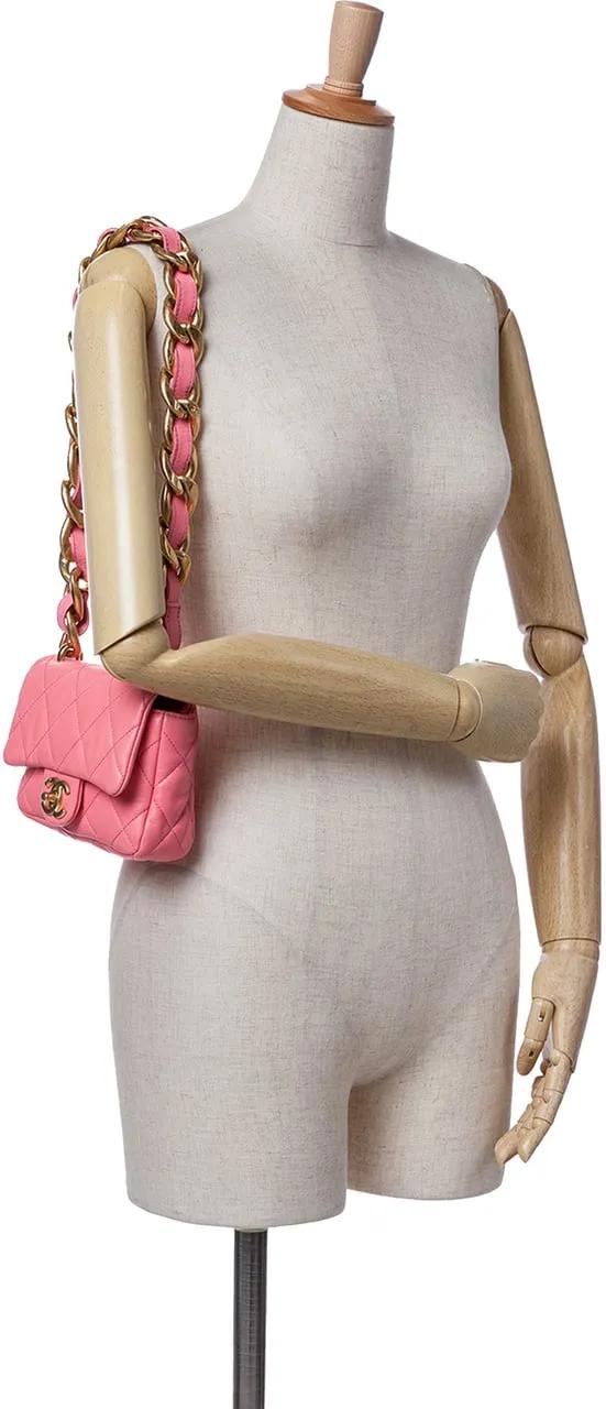 Thumbnail - Chanel Hobo Bags - Mini Quilted Lambskin Funky Town Flap - Gr. unisize - in Gold - für Damen