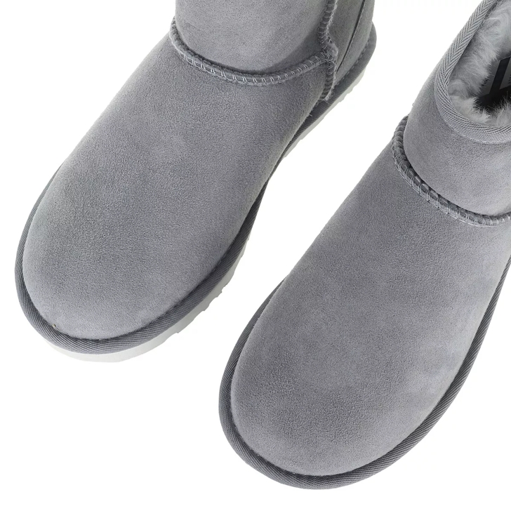 Black and grey uggs best sale