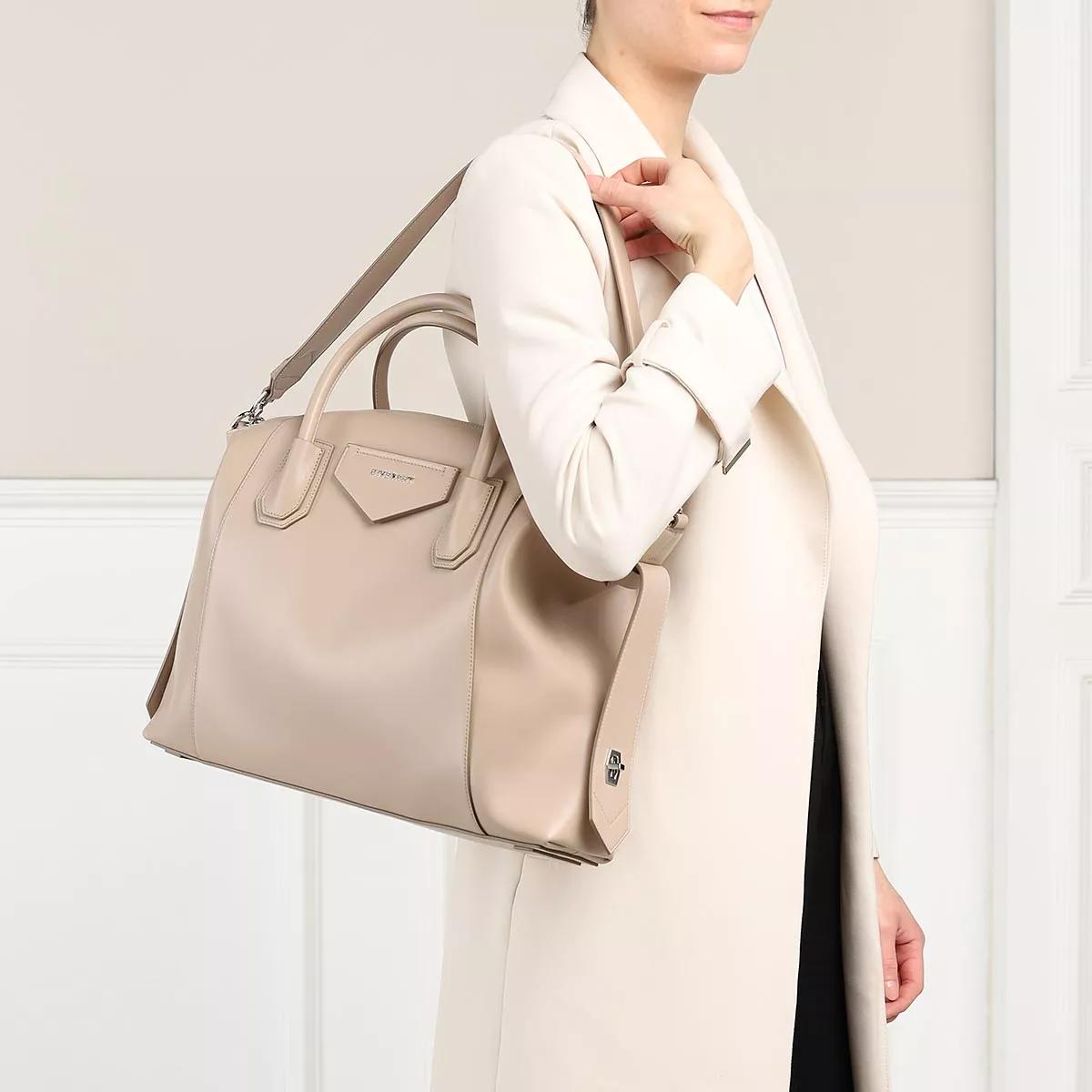 Medium antigona bag clearance in grained leather