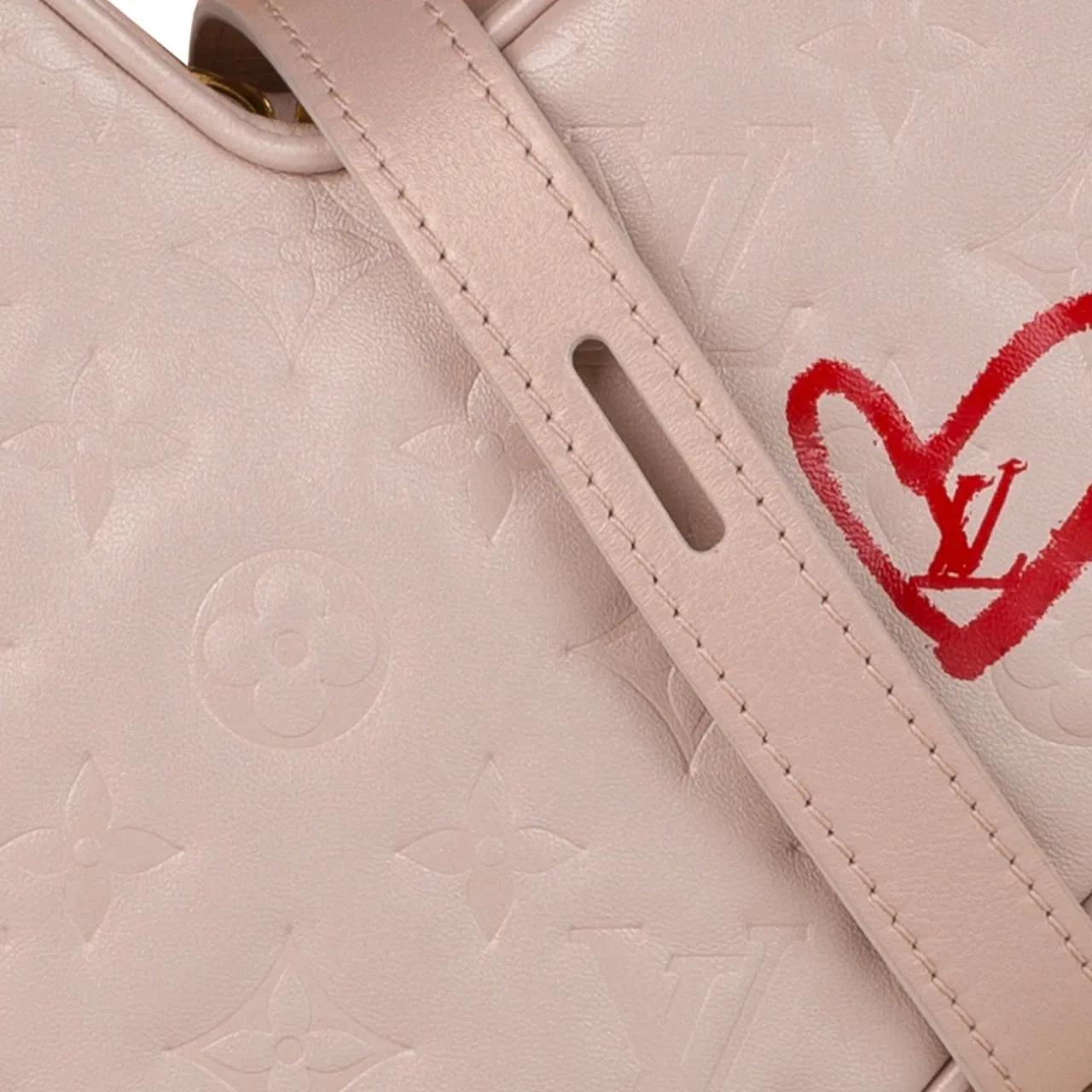 Louis Vuitton Shoppers Monogram Empreinte Fall In Love Coeur in poeder roze