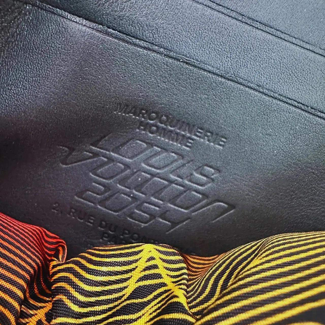 Thumbnail - Louis Vuitton Businesstaschen & Reisegepäck - Louis Vuitton Asymmetrical Sling Bag 2054 Virgil A - Gr. unisize - in Schw...