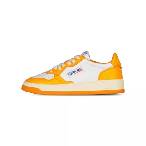 Autry International Sneakers Medalist Low 48104302838106 Orange scarpa da ginnastica bassa