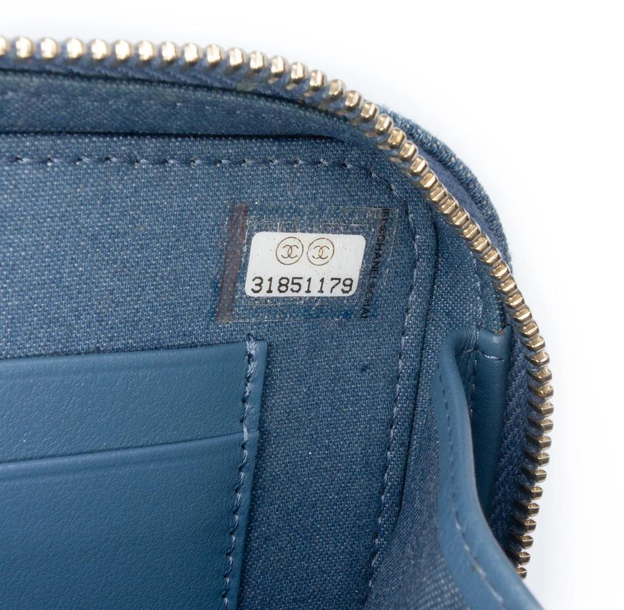 Thumbnail - Chanel Hobo Bags - Quilted Denim Pearl Crush Camera Bag - Gr. unisize - in Blau - für Damen