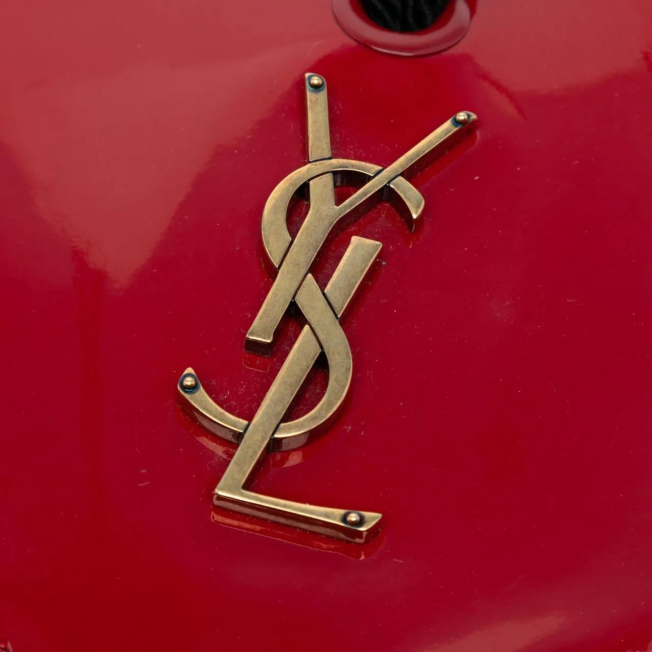 Thumbnail - Saint Laurent Clutches - Patent Sac Coeur Heart Shaped Clutch - Gr. unisize - in Rot - für Damen