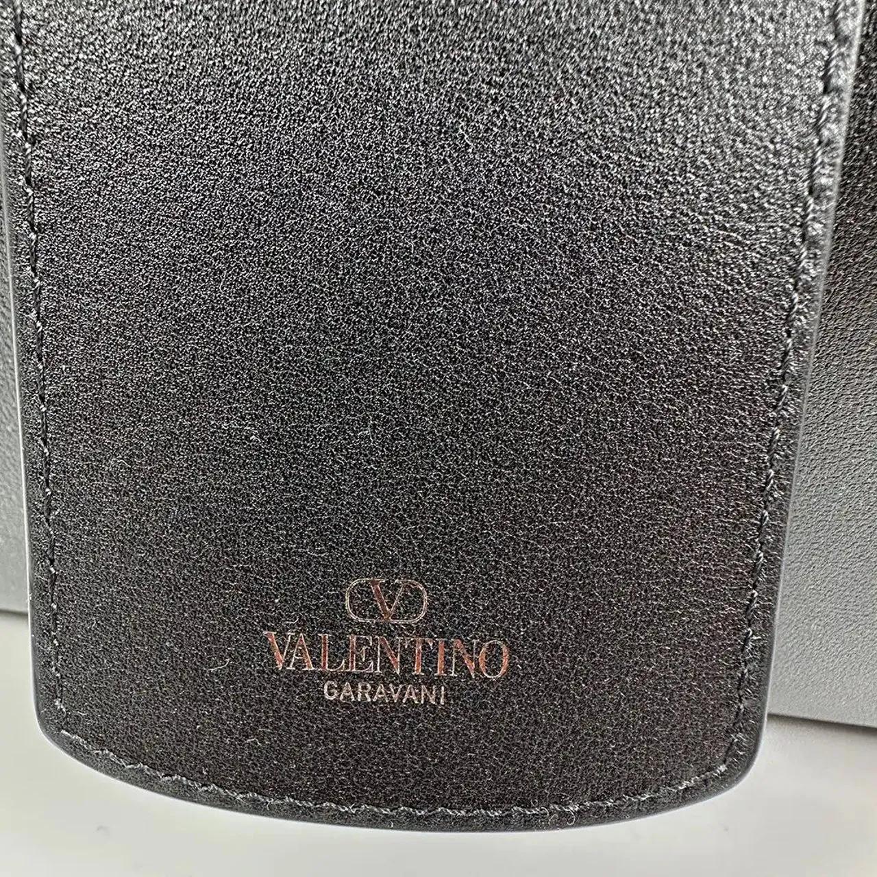 Thumbnail - Valentino Garavani Shopper - Valentino Garavani VLOGO Large Leather Shopper Bag - Gr. unisize - in Schwarz - für Damen