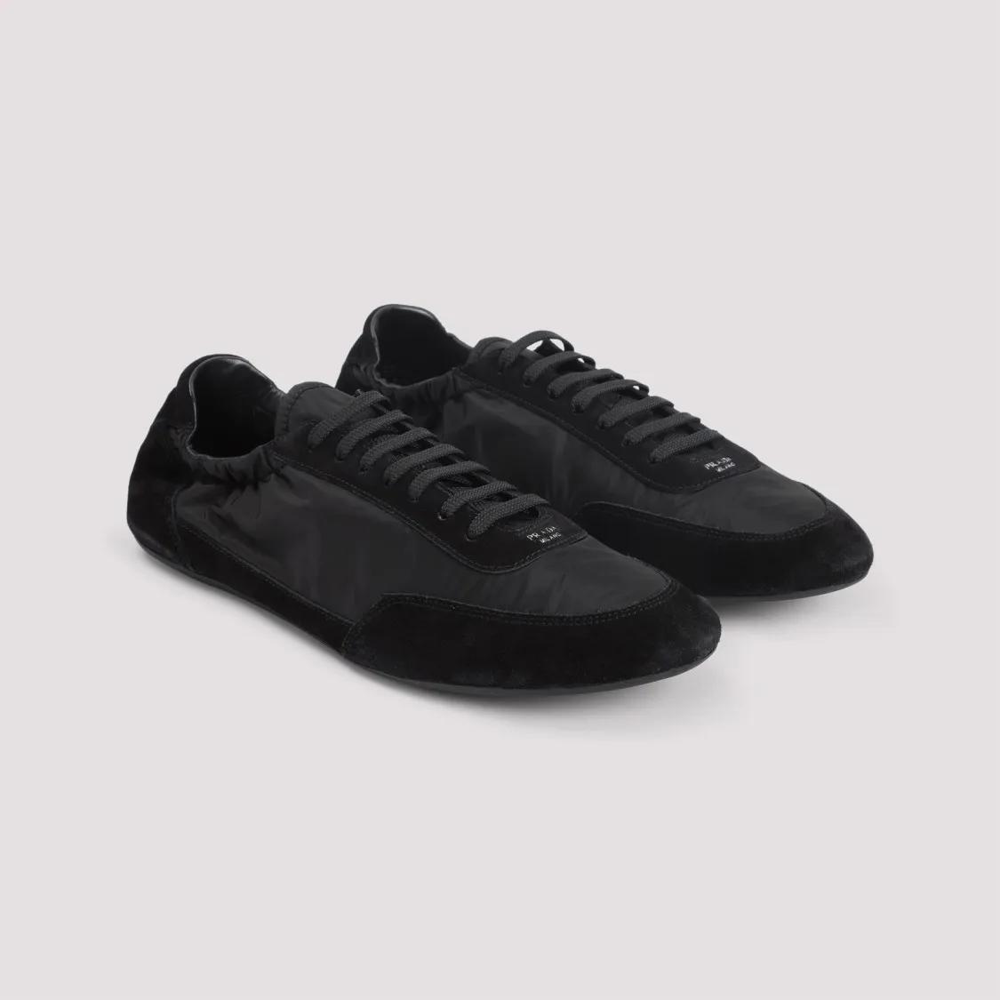 Thumbnail - Prada Low-Top Sneaker - Polyamide Laced Shoes - Gr. 8_5 - in Schwarz - für Damen