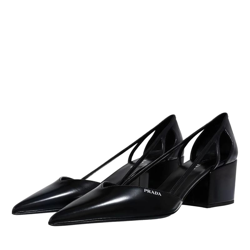 Prada Pumps Cut Out Pumps Nero