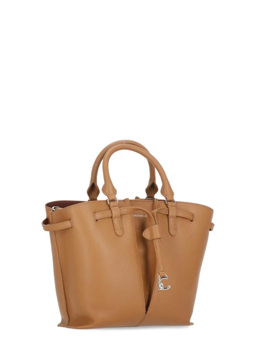 Coccinelle Shoppers & Totes Brown Malory Bag in bruin