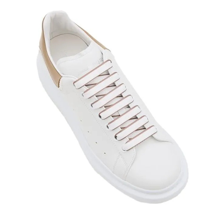 Mcqueen lacci deals