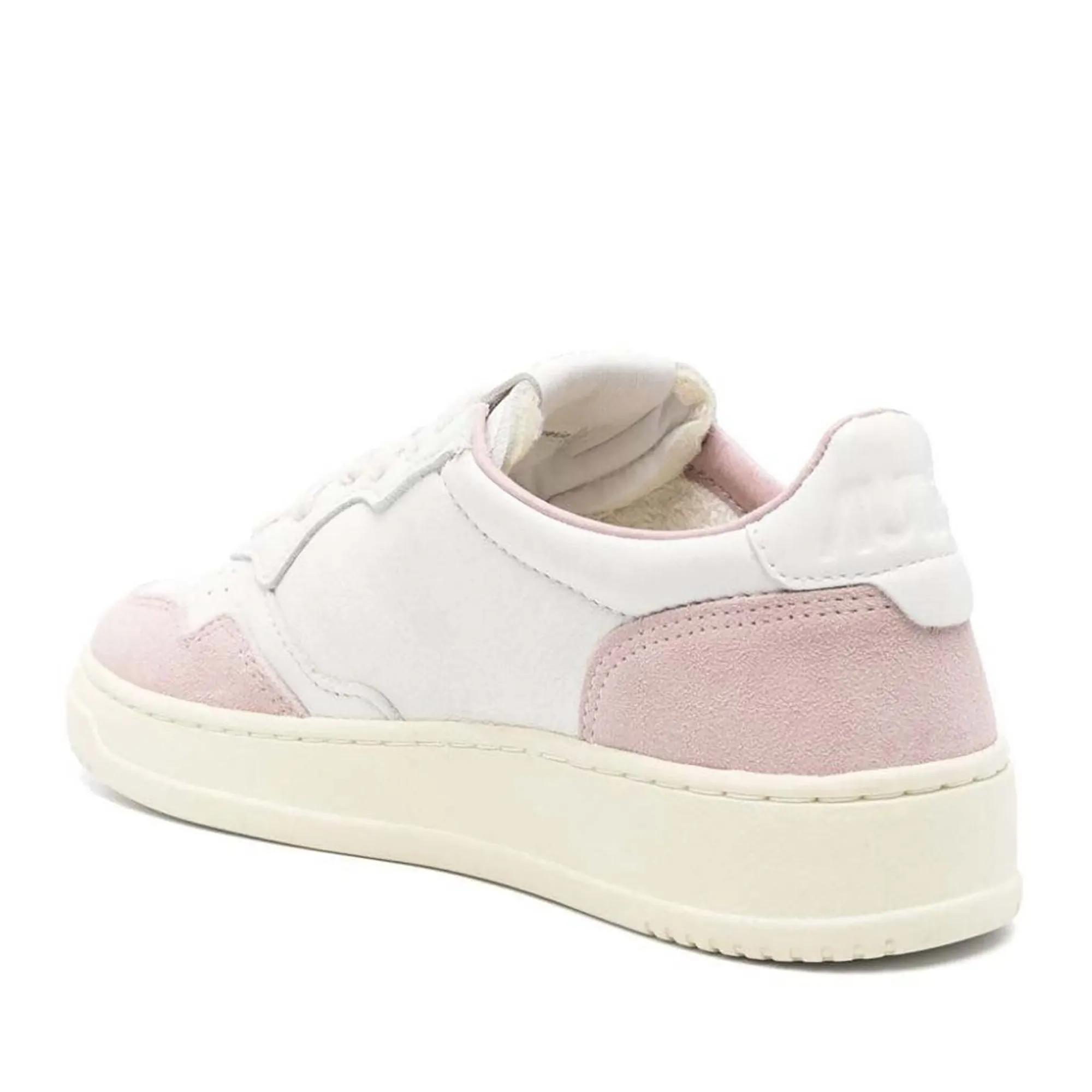 Autry International Low-Top Sneakers White in wit