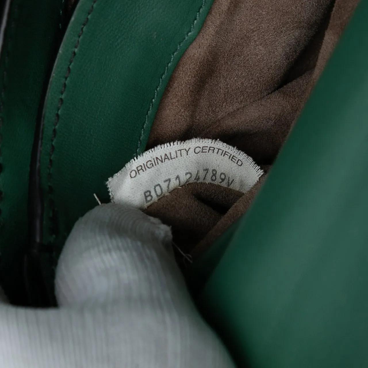 Thumbnail - Bottega Veneta Hobo Bags - Mini Bicolor Nappa Piazza Top Handle Satchel - Gr. unisize - in Grün - für Damen