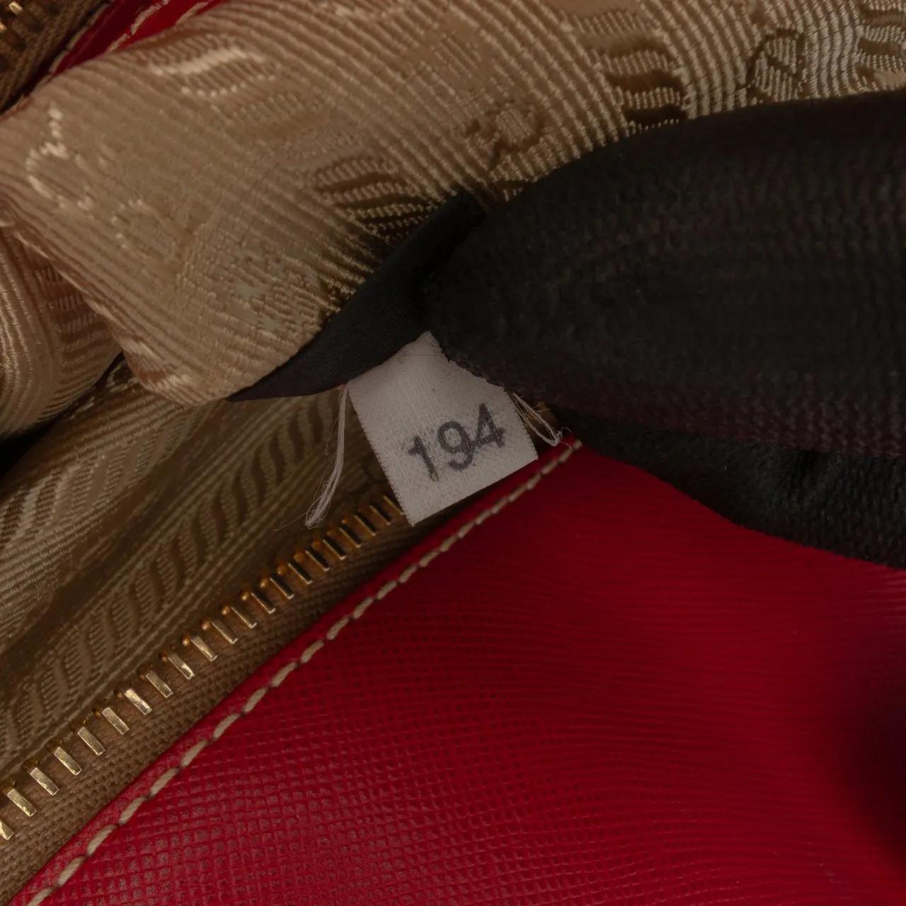 Thumbnail - Prada Hobo Bags - Saffiano Trimmed Canvas Canapa Logo Satchel - Gr. unisize - in Braun - für Damen