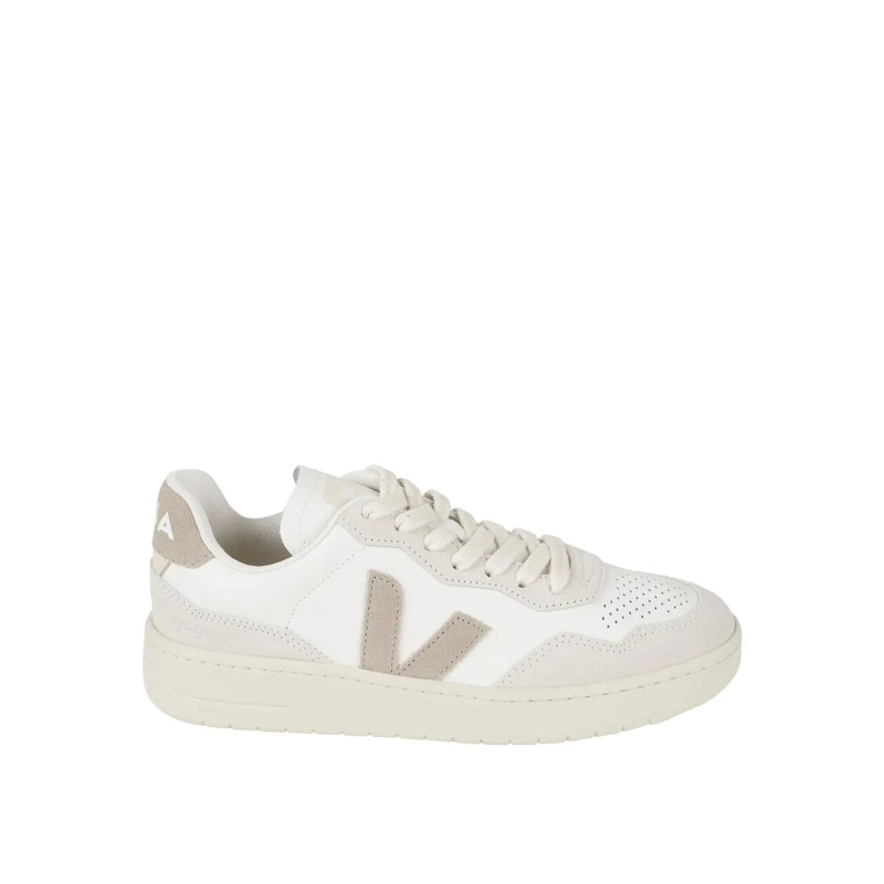 Veja Low-Top-Sneaker Minimalist White Sneakers With Suede Accents White