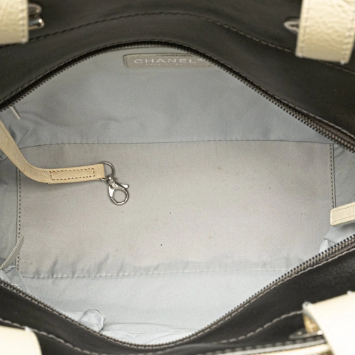 Chanel Fourre-tout 2006-2008 Small Bicolor Paris-Biarritz Tote grau (Image 20)