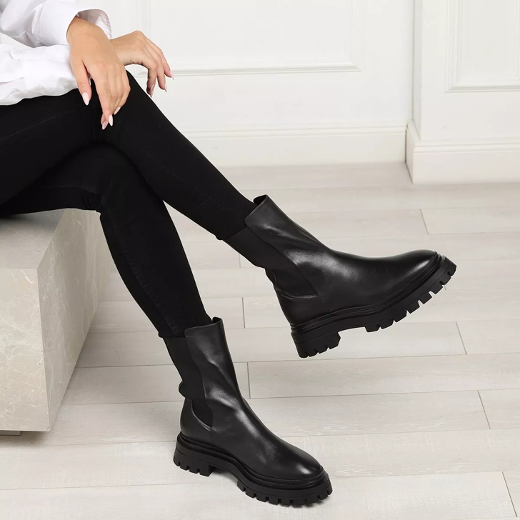 Stuart weitzman hot sale boots uk