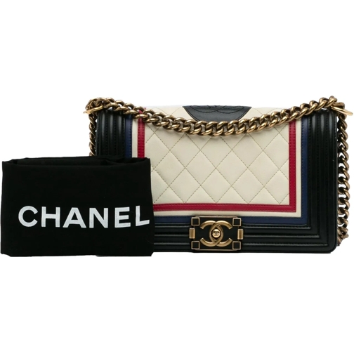Chanel Sac à bandoulière 2015-2016 Crest-Embellished Medium Boy Bag weiß (Image 2)