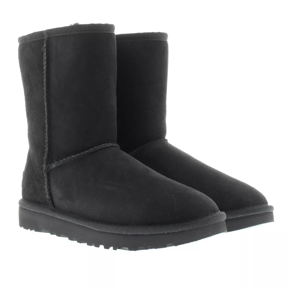 Black leather shop uggs short