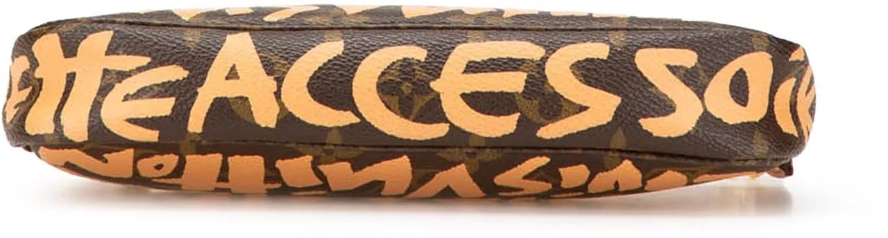 Thumbnail - Louis Vuitton Hobo Bags - Stephen Sprouse Monogram Graffiti Pochette Accesso - Gr. unisize - in Braun - für Damen