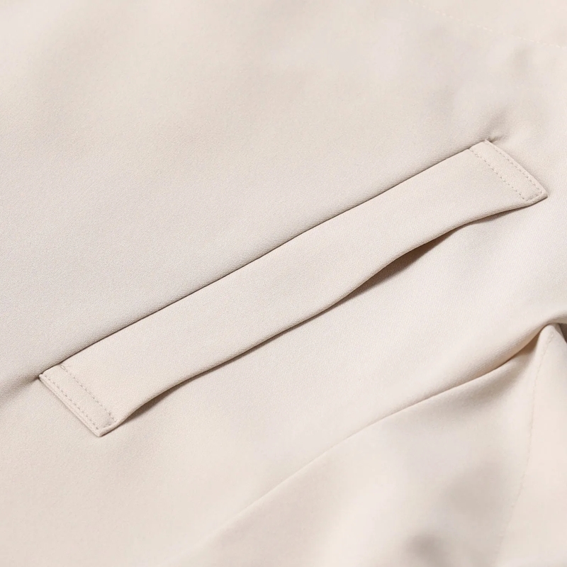 Fabiana Filippi Übergangsjacke Kurzarm-Jacke aus Materialmix beige(Image 5)