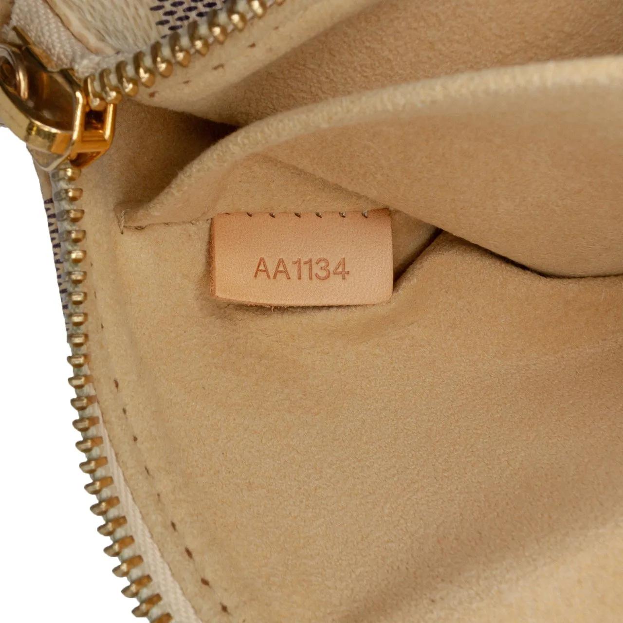 Thumbnail - Louis Vuitton Crossbody Bags - Damier Azur Pochette Milla MM - Gr. unisize - in Weiß - für Damen