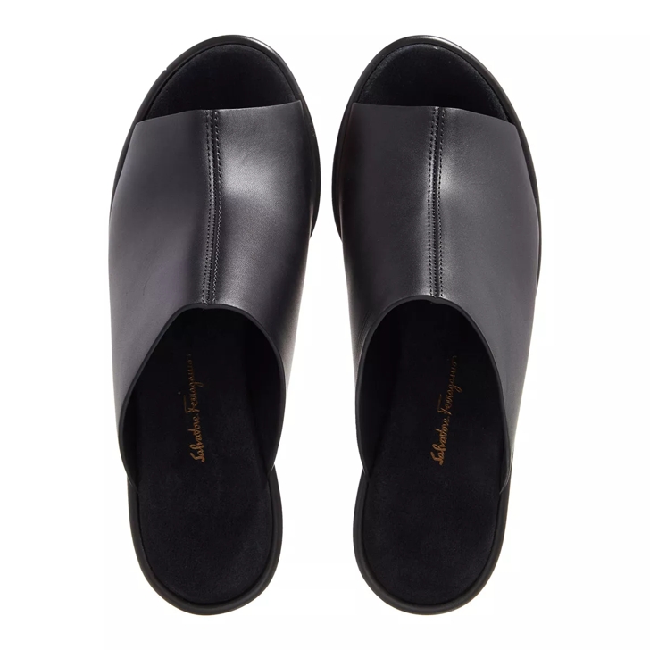 Leather slides in black - Ferragamo