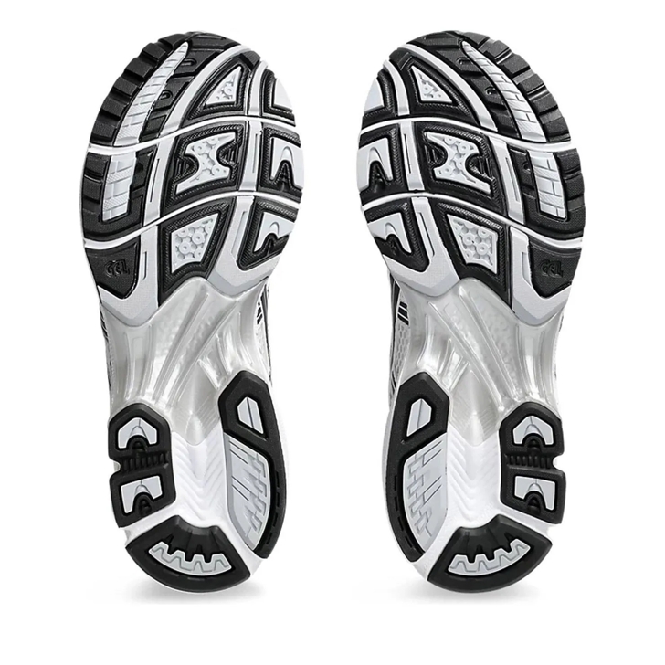 Asics mizuno clearance