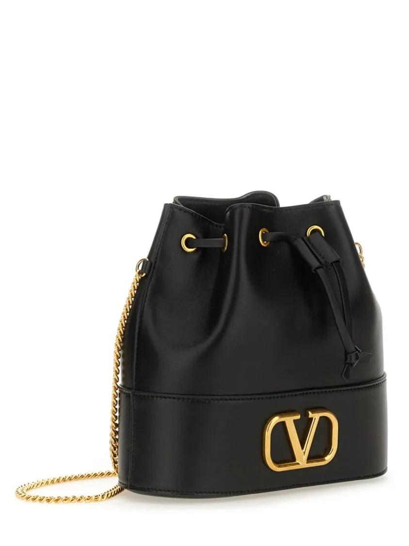 Valentino Garavani Bucket bags Mini Bucket Bag With Chain "Vlogo Signature" in zwart