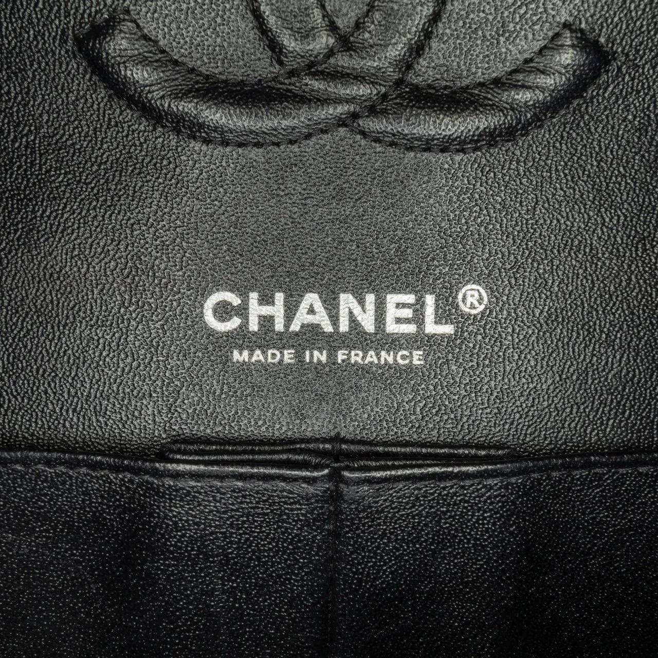 Chanel Hobo bags 2014-2015 Medium Classic Patent Double Flap in zwart