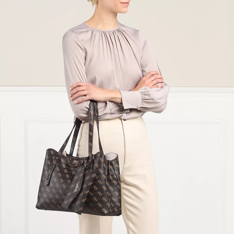 Guess Sac à provisions Eco Brenton Girlfriend Satchel Brown Logo(Image 2)