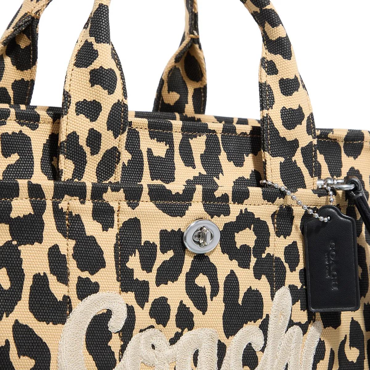 Coach Shoppers & Totes Cargo Tote in luipaardprint