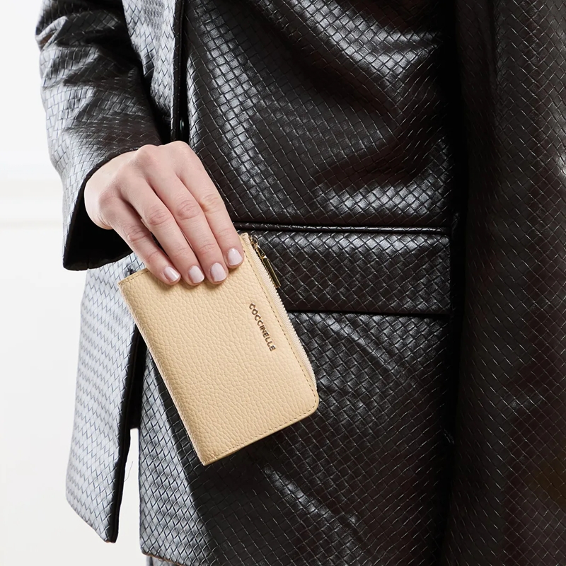 Coccinelle Bi-Fold-Portemonnaie Metallic Soft Betulla(Image 4)