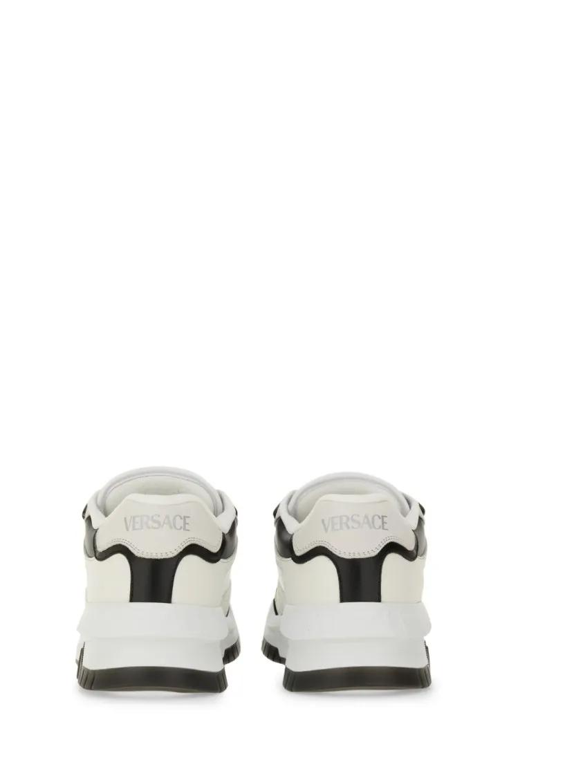 Thumbnail - Versace Low-Top Sneaker - "Odyssey" Sneaker - Gr. 43 (EU) - in Schwarz - für Damen