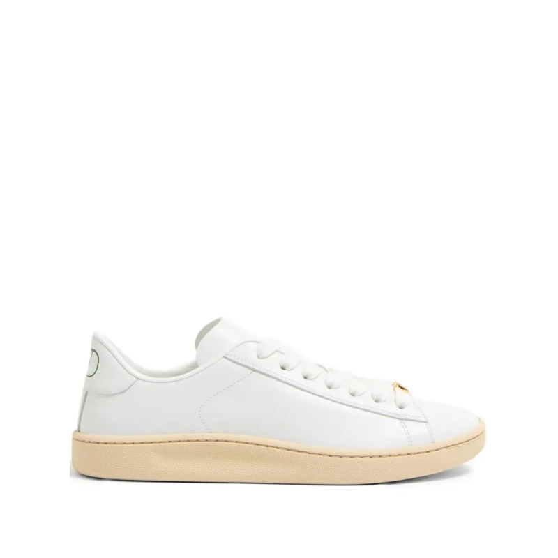 Valentino Garavani Schnürschuhe Low-Top Sneakers With Textured Sole And Chic Accen White