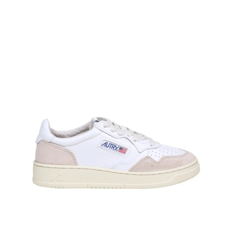 Autry International Lage-top sneaker Sneakers In Leather And Suede Color White White
